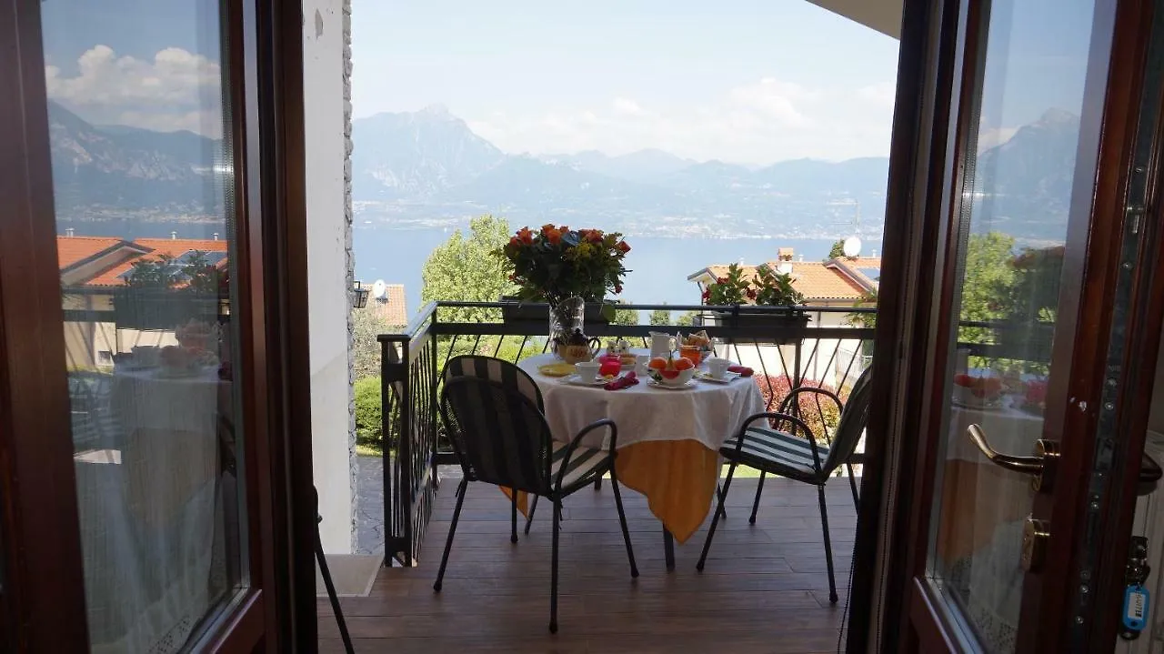 Bed And Breakfast Due Leoni Torri Del Benaco Bed & Breakfast