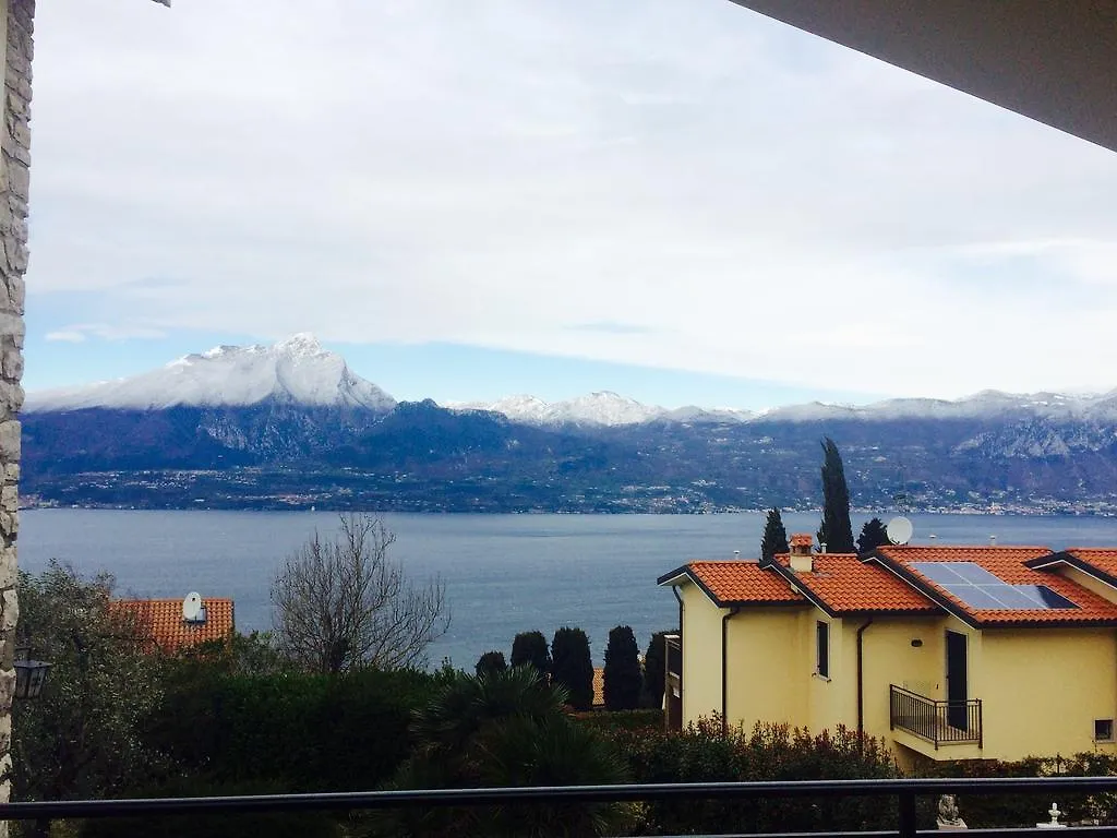 Bed And Breakfast Due Leoni Torri Del Benaco Bed & Breakfast